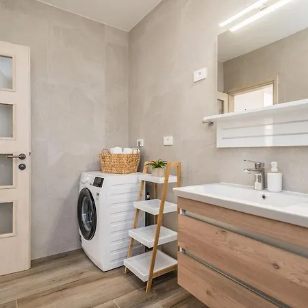 Villa Stancija Privlaka 2 With Heated Pol *