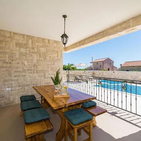 Villa Stancija Privlaka 2 With Heated Pol Privlaka (Zadar)